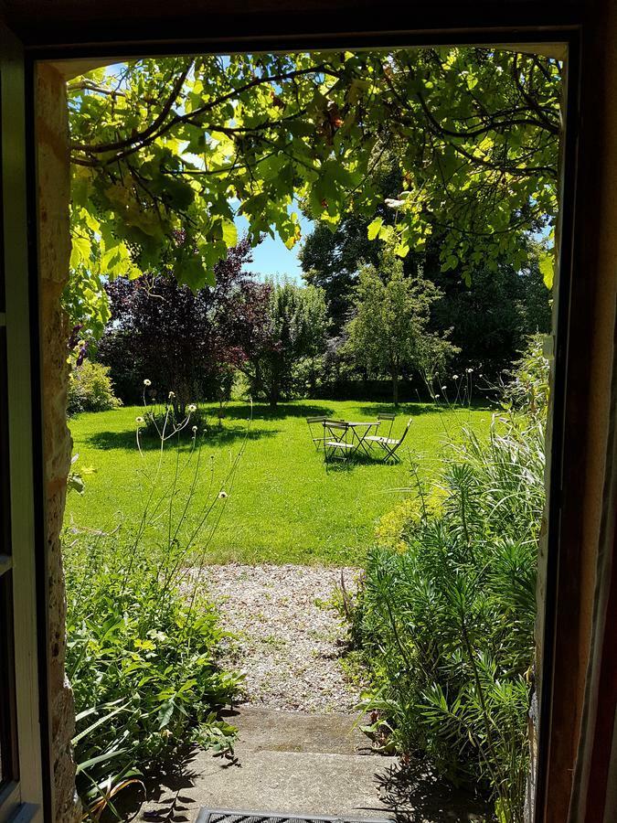 Le Bourgis Bed and Breakfast La Chapelle-Montligeon Exteriör bild
